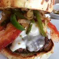 Bacon Pepper Jack Cheeseburger w/grilled onions & green peppers on a grilled onion roll|Curt Chillさん