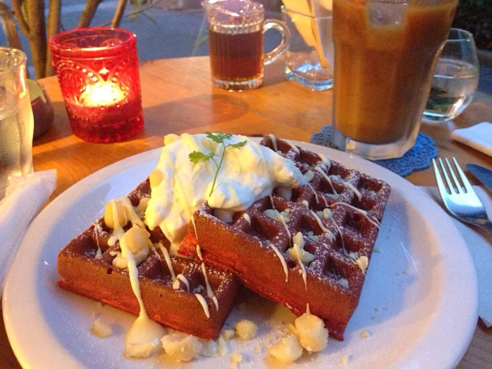 Snapdishの料理写真:レッドベルベット(waffle)@waffle cafe(下北沢)|大塚寛之さん