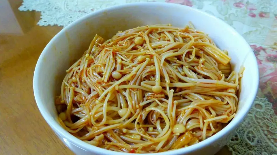 红油金针菇。。。enokitake in chili oil|steven z.y.さん