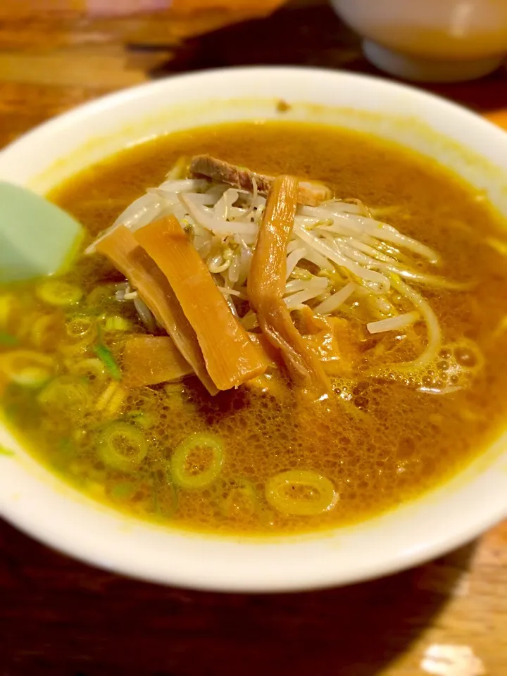 北海道 苫小牧ラミタのカレー醤油ラーメン|ゆき☆さん