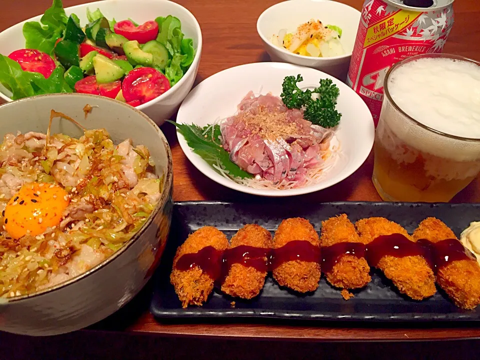 ゴマ香るたっぷりねぎ塩豚バラ丼＊牡蠣フライ＊トマトとアボカドきゅうりのマリネサラダ(^o^)|basilさん