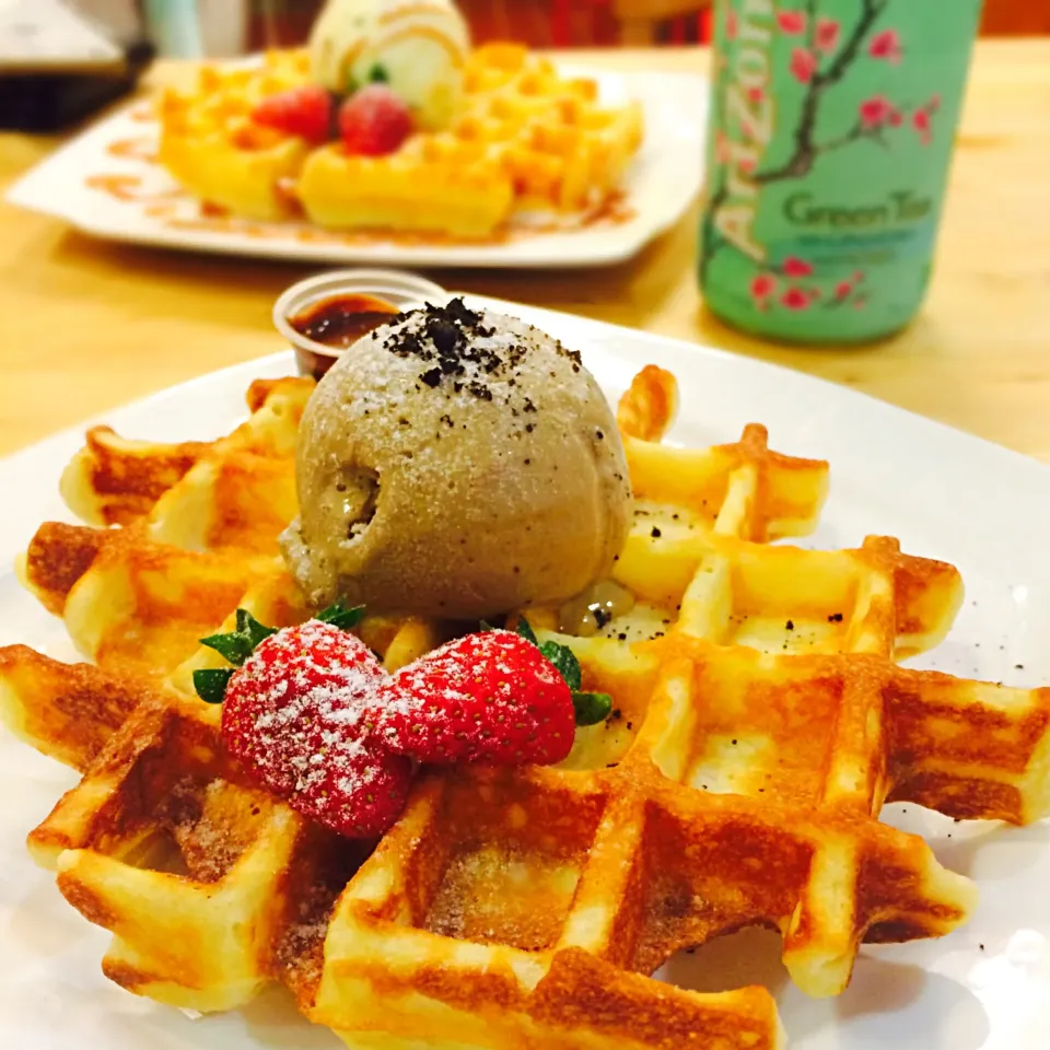 Waffles|Tinky 🍒さん