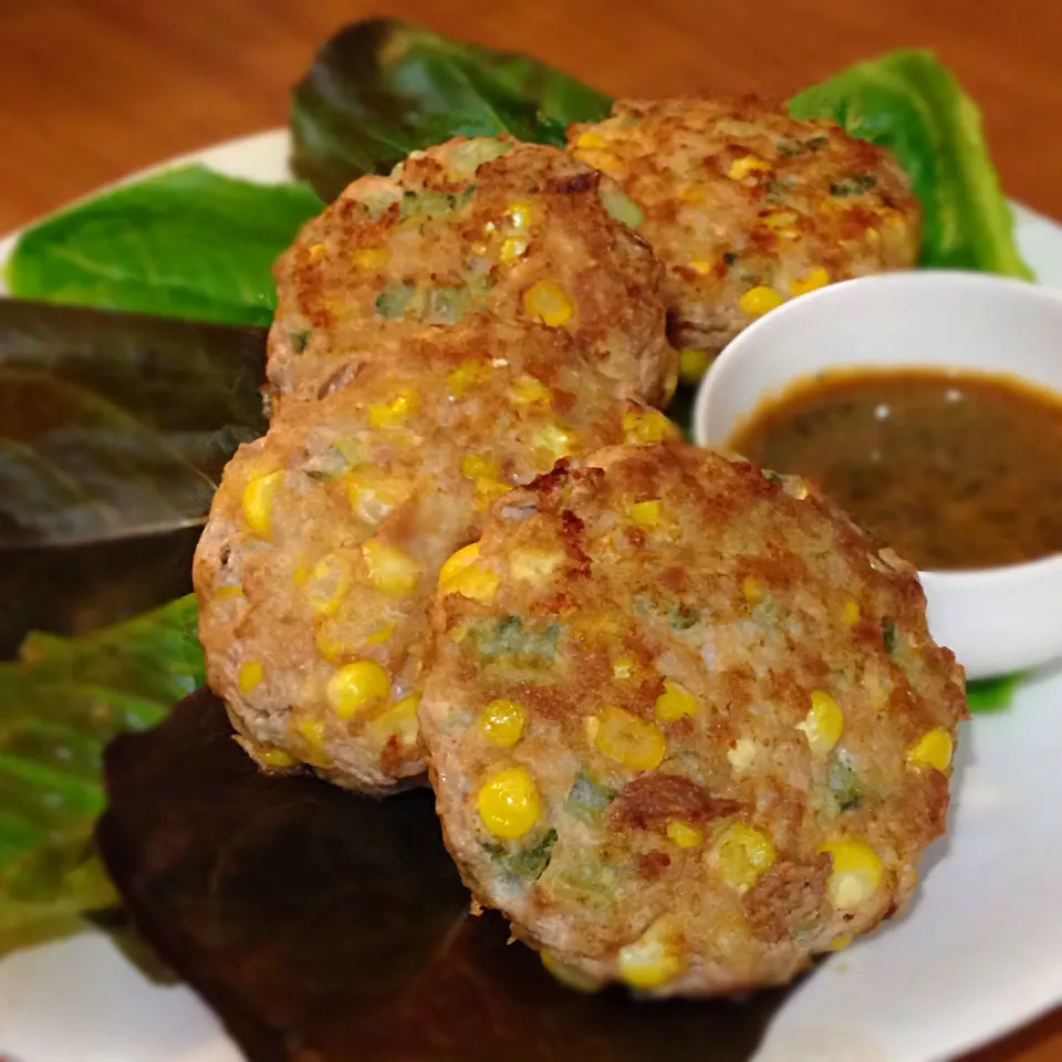 Snapdishの料理写真:くみさんさんの料理 ゴーヤとコーンと鶏挽肉の寄せ揚げ(⌒▽⌒)|ゆぅみんさん