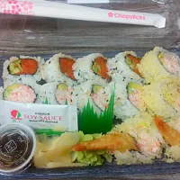 Sushi combo @ 168 Market|Beau Srichanさん