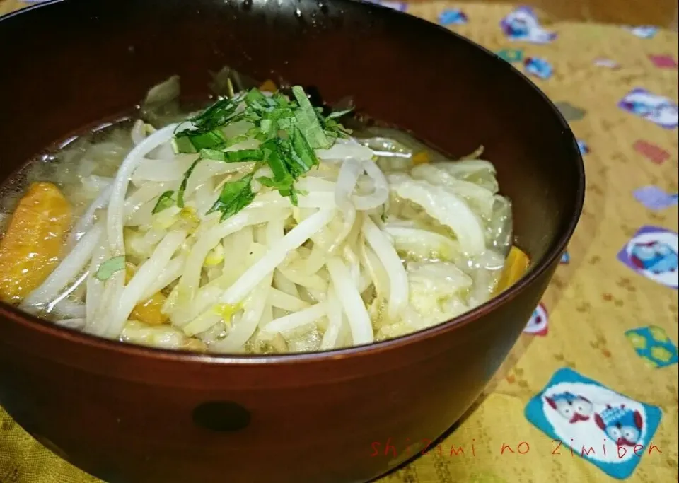 もやしと豚バラがメインの野菜スープ|しじみ（zishichan）さん