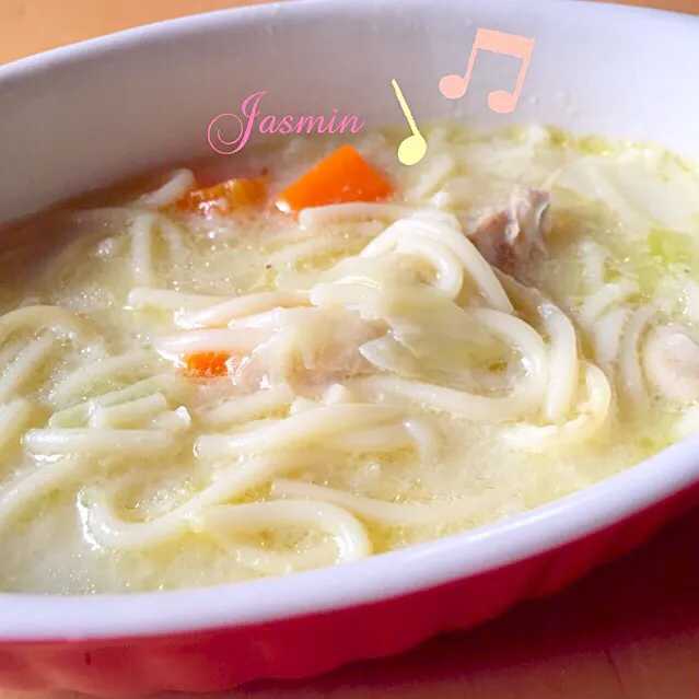 パスタチキンスープです♪😋|Jasmin👑さん