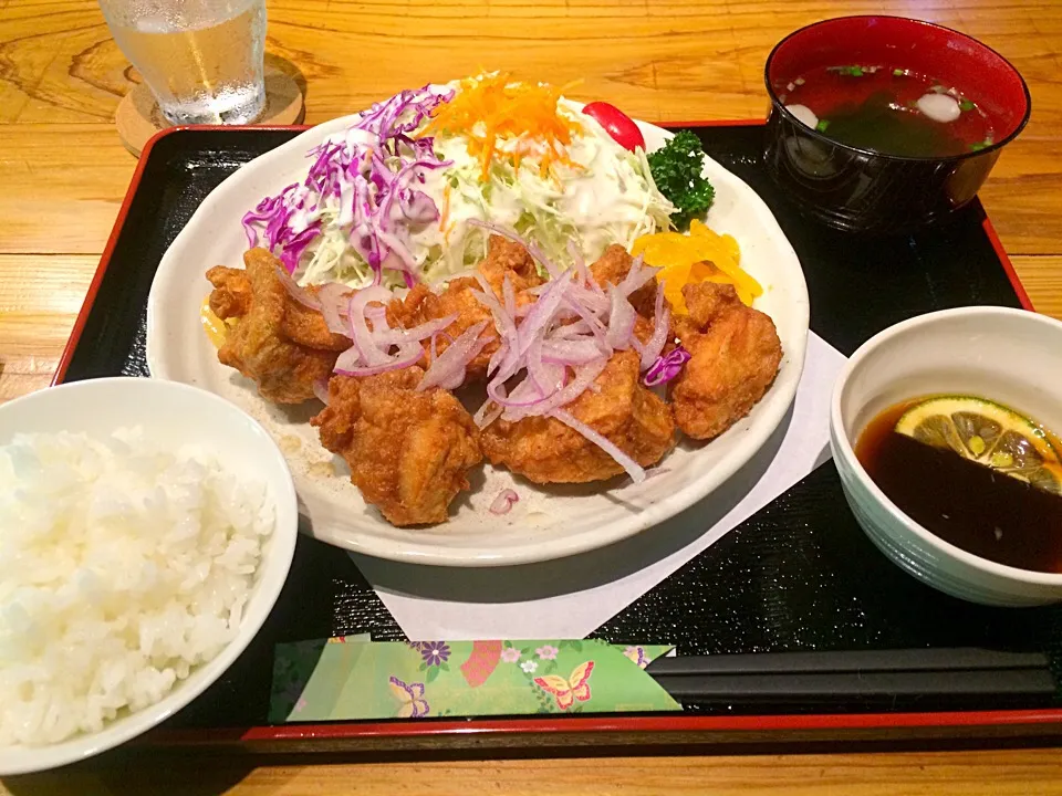 Snapdishの料理写真:茗荷ヶ原茶寮で、『チキン南蛮』|コージ💫さん