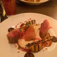 Snapdishの料理写真:LONG ISLAND CRESCENT DUCK
crème fraîche grits, grilled pineapple, pickled shallot, scallion|imashさん