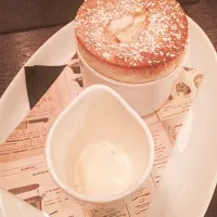 SOUFFLÉ CHAUD
grand marnier souffle, orange confit, vanilla anglaise|imashさん