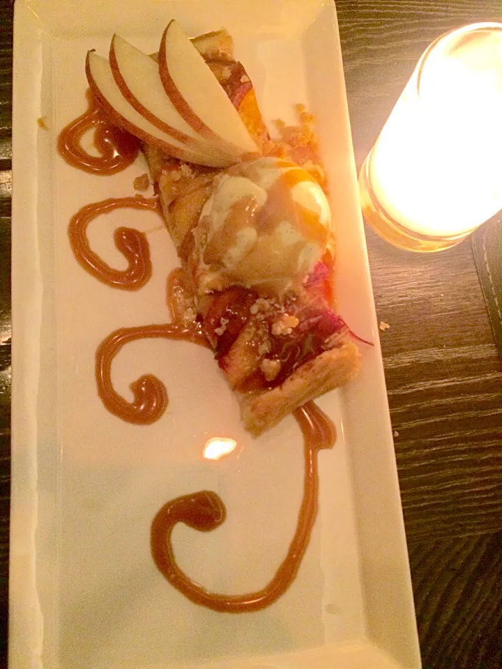 PLUM TART 
toasted almond brittle, blackberry ice cream|imashさん