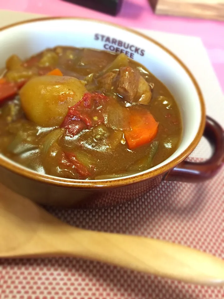 越後もち豚肩ロースと、たっぷり茄子とトマトの夏野菜無水カレー♡|いず⋈ + ゜さん