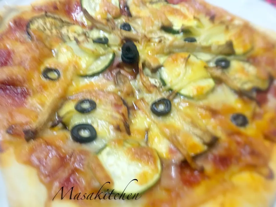 Zucchini,eggplant,bacon pizza

ingredients

Zucchini,eggplant,bacon,cheese
home made tomato sauce. mushrooms
flour,dry yeast,olive oil|Masakiさん