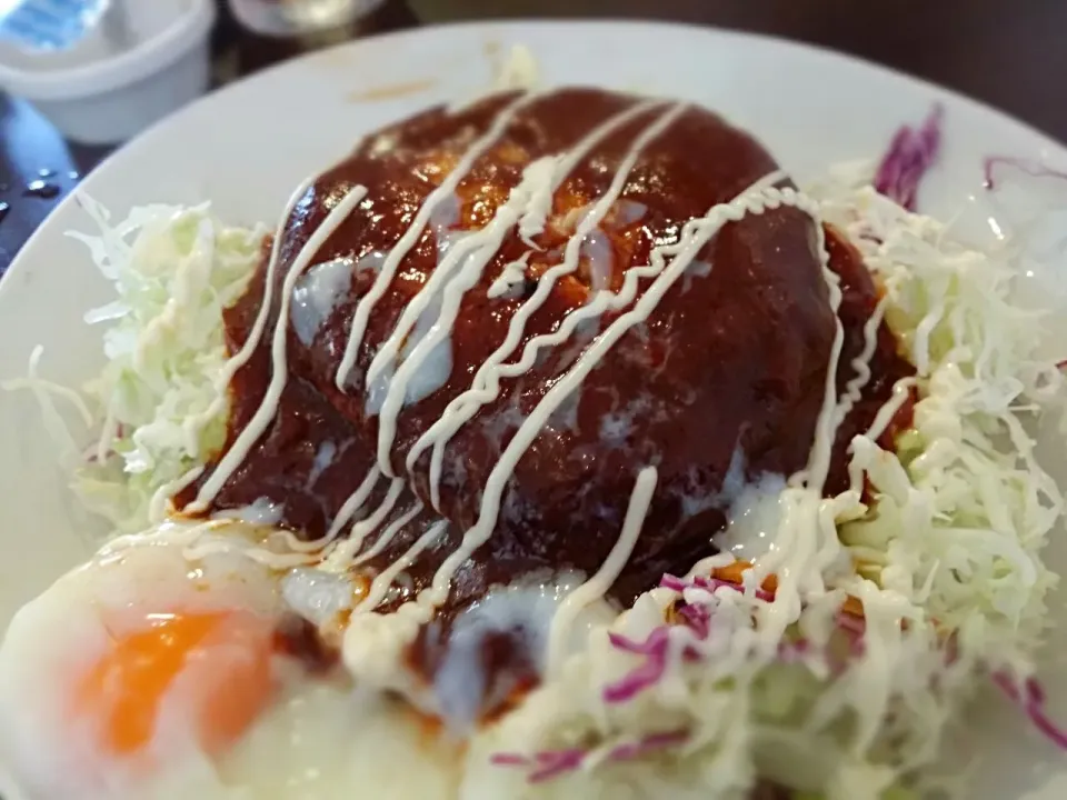 旦那とランチに！
ロコモコ丼～♡
多すぎて、旦那に食べてもらうの巻き(^^;|Kiyokoさん