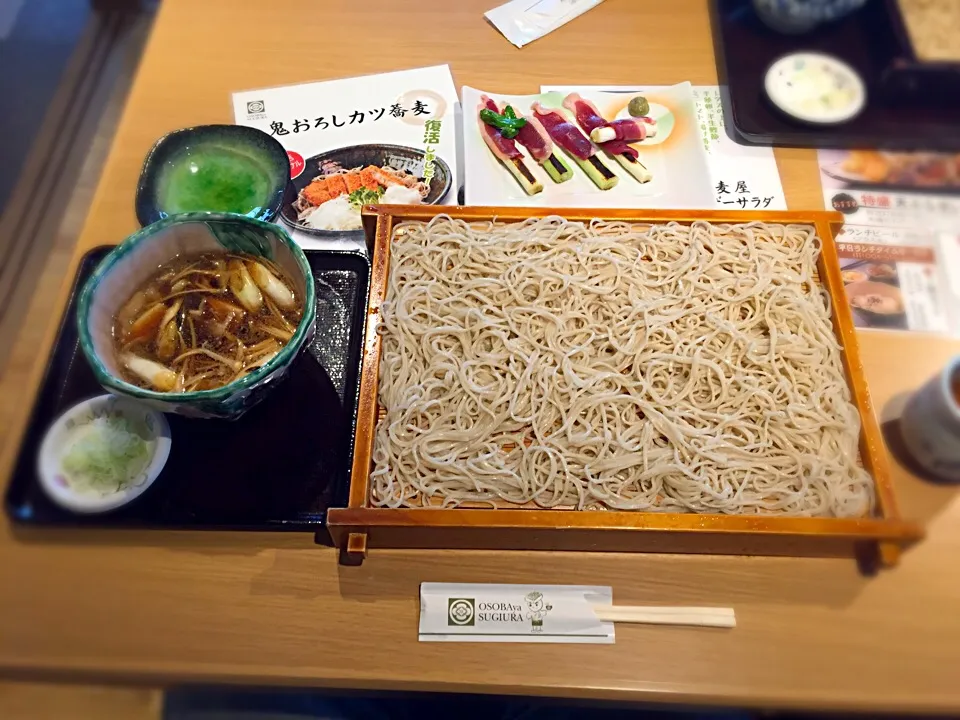 お蕎麦屋 杉うら
特盛り鴨汁せいろ
生鴨ハム柚子胡椒ネギ|TOMOさん