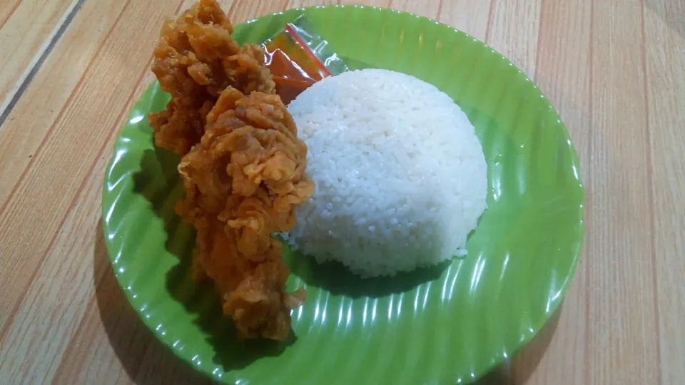 FRIED CHICKEN

 #kentucky #kuliner #kota #blitar #delicious|shylvia wulansari kharisma putriさん