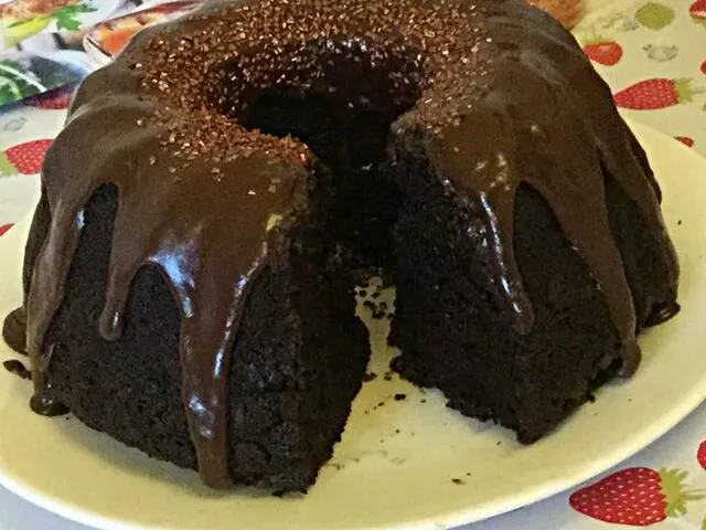 I Love My Cousin 😘 This Never Know It's Good For You Chocolate #Cake is so GOOD for Me &  To Me #Dessert ❤ #Snack/Teatime 😋 💯 😋 #Chocolate|Alisha GodsglamGirl Matthewsさん