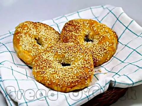 Toasted Sesame Seed Bagels|Sheila Harrisさん