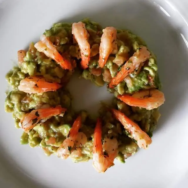 shrimp with avocado mash|CHUENCHAIさん