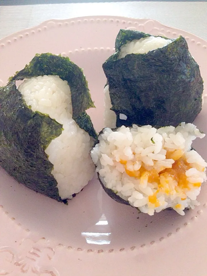 Snapdishの料理写真:UNI ONIGIRI|chris nakamuraさん