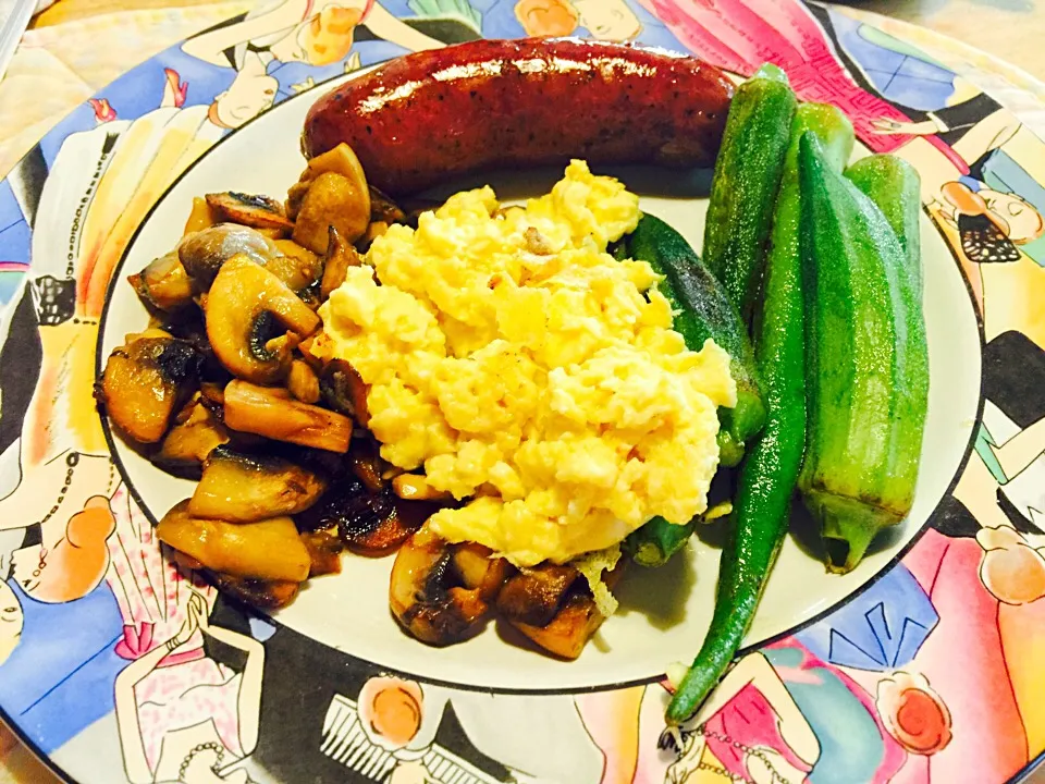 Nutritional Yeast Scrambled Egg, Chicken Spinach Florentine Sausage, Okra and Mushrooms|Cheryl Melnickさん