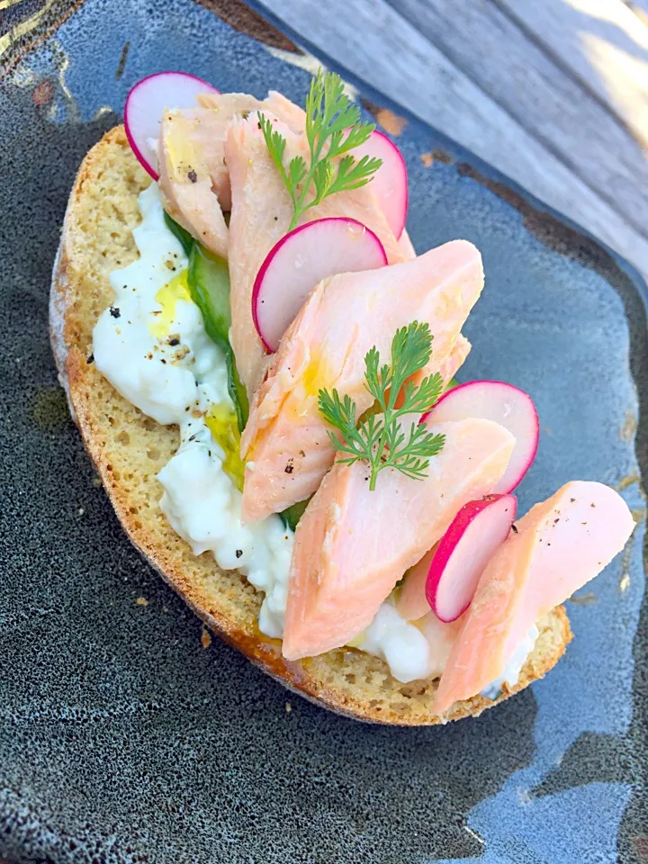 Smoked Trout, Cucumber, Radish + Cottage Cheese|Chrisy Hillさん