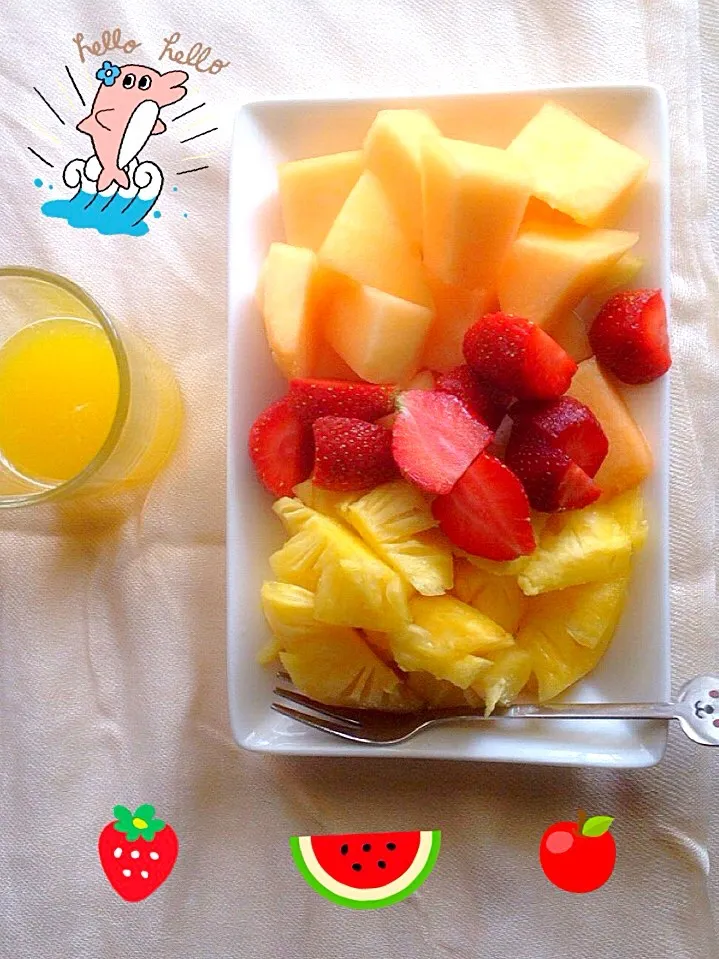 Yummy Fruit 🍓🍍🍊|meilizaさん