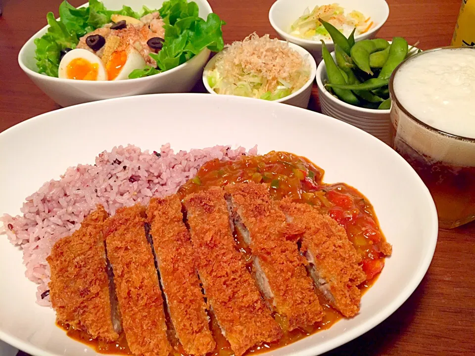 角切り玉ねぎとズッキーニのトマトカツカレー＊ミックスシーフードとツナのニース風サラダ(^o^)|basilさん