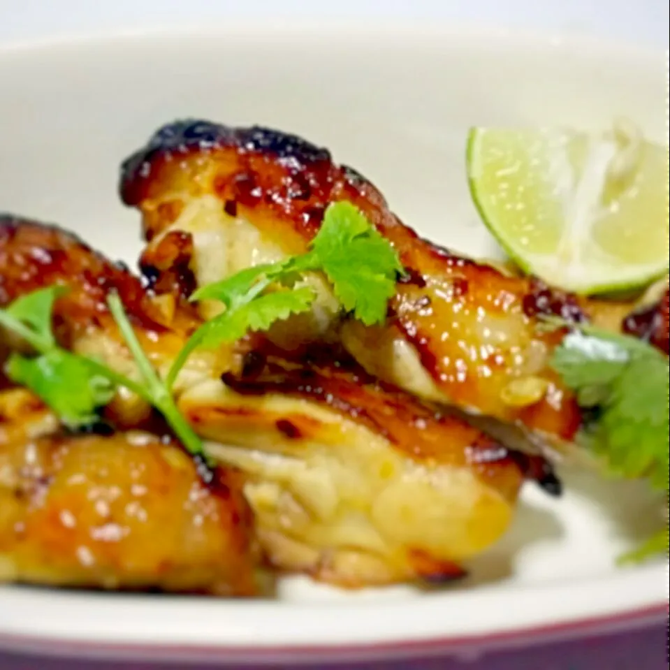 air fried garlic chili lime chicken with lots of kaffir leaves|Chua Jeanさん