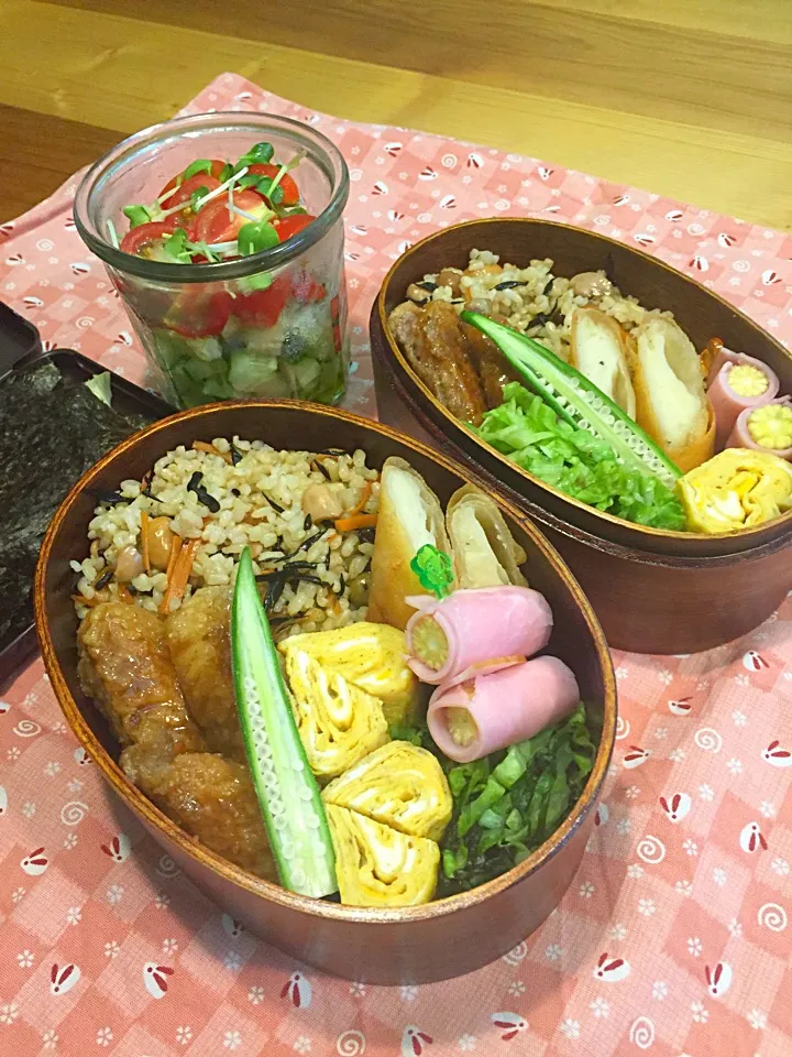 ひじき煮弁当🍱

ひじき煮の混ぜ込みごはん
チーズ春巻き
ベビーコーンのハム巻き
卵焼き
キャベツと大葉の浅漬け
チキンスティック甘辛煮|ひななぎさん