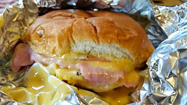 Hot Ham & Cheese #Sandwich from Dana Tucker's Seafood Deli #Box lunch/Deli #Lunch #Snack/Teatime 😋 💯 😋|Alisha GodsglamGirl Matthewsさん