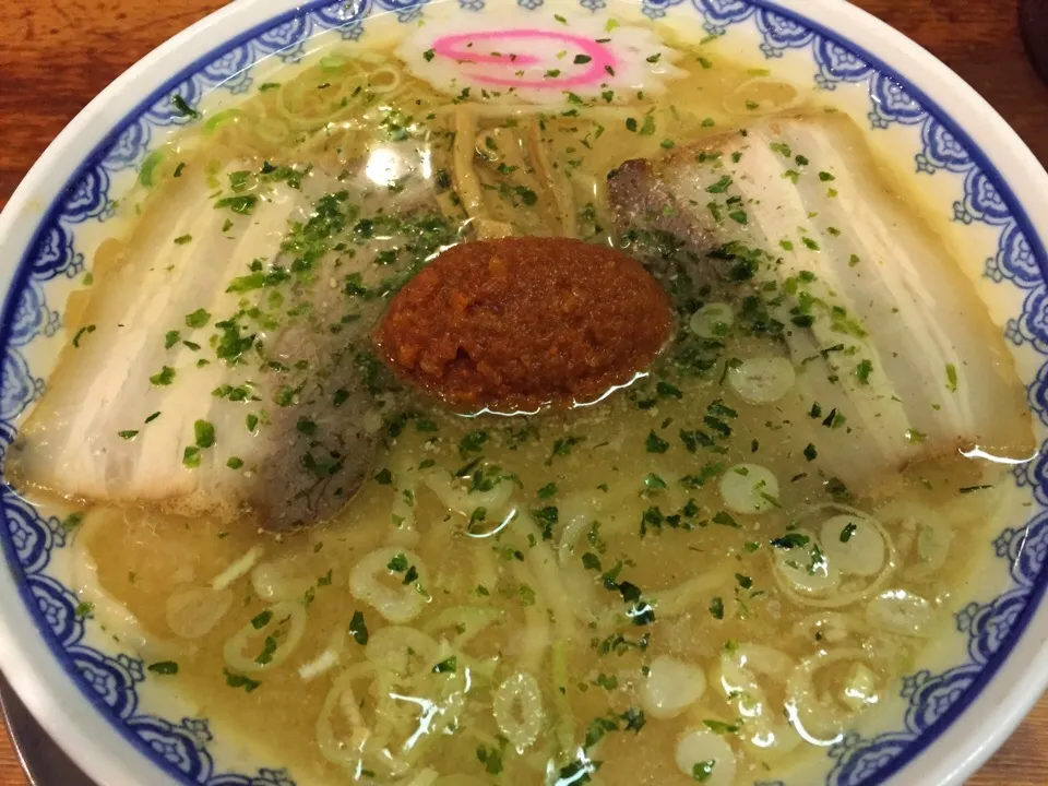 Snapdishの料理写真:みなとみらいでHEROの後の、赤湯からみそラーメン@新横浜。 からみそはすべて溶かして美味。|sniper66さん