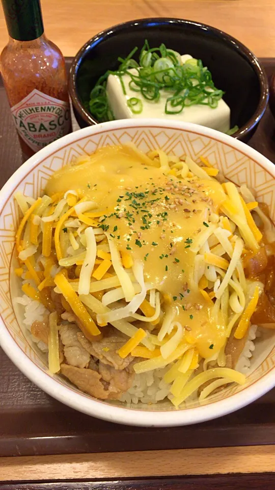 三種のチーズ豚丼 豆腐セット|るみおんさん