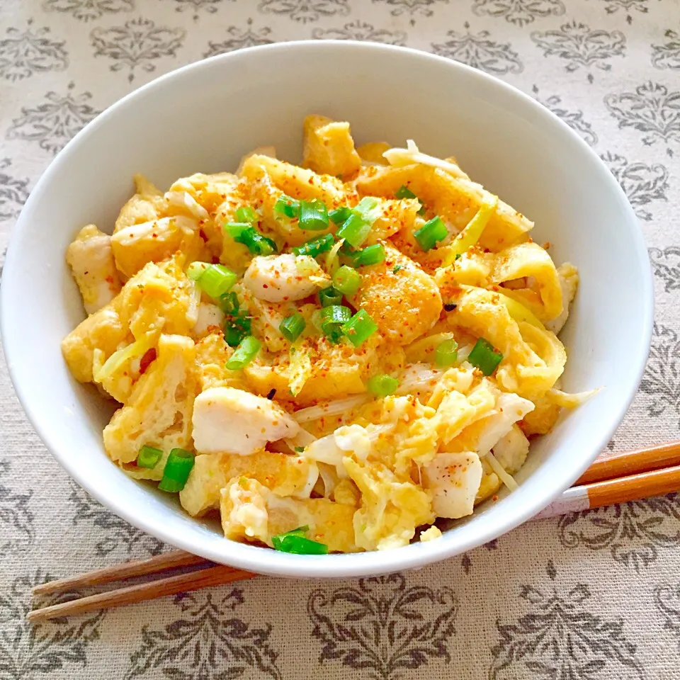 Snapdishの料理写真:ふーちゃんぷるーならぬ、油揚げちゃんぷるー丼|カウンター嬢さん