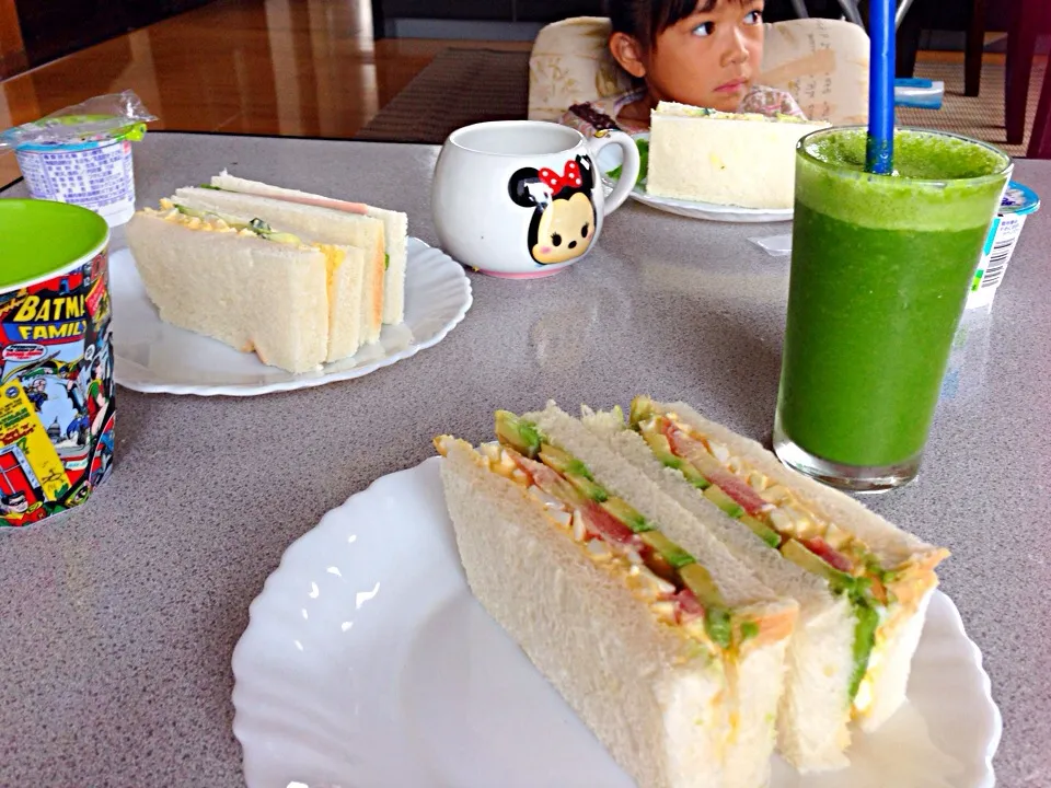 Breakfast with my kids|viviさん