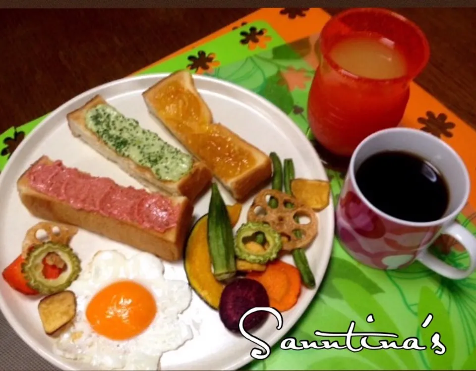 ✨STICK TOASTS w/avocado cream,tarako spread & marmalade🍳sunny-side up egg& dried veggies🍠pineapple juice🍍hot coffee 😋スティックトーストfor 朝ごはん😋✨|🌺Sanntina🌺さん