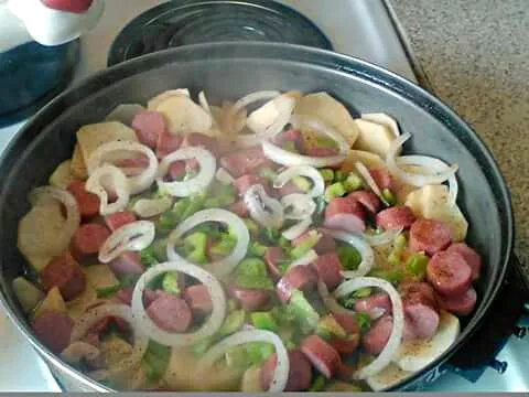 Smothered Potatoes  And Onions W/ Italian Sausage And Bell Peppers|Sheila Harrisさん