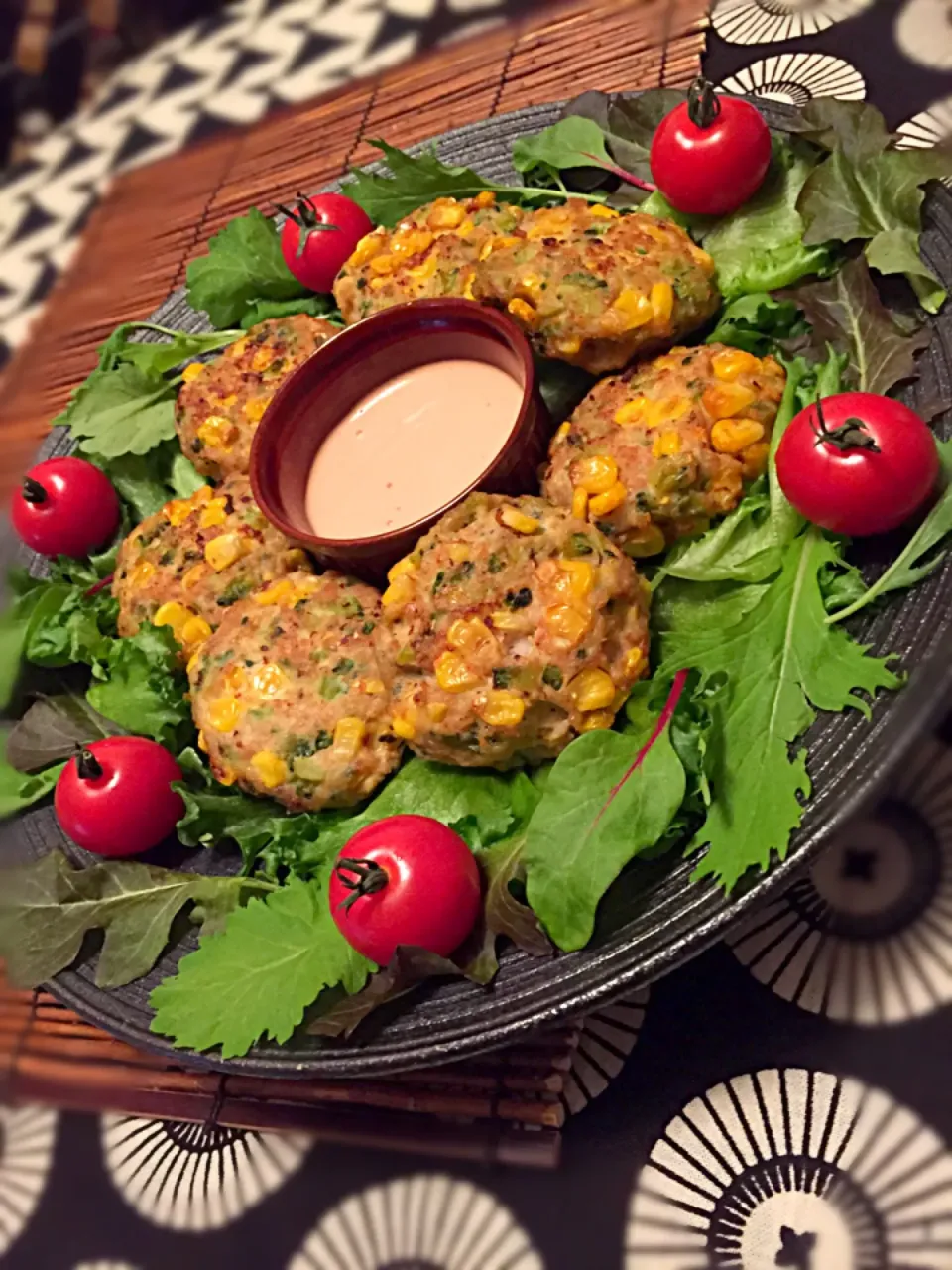 くみさんさんの料理 ゴーヤとコーンと鶏挽肉の寄せ揚げ(⌒▽⌒)
これは最高♪~♪ d(⌒o⌒)b♪~♪ﾗﾝﾗﾝ💖|チョッパー＆ホヌさん