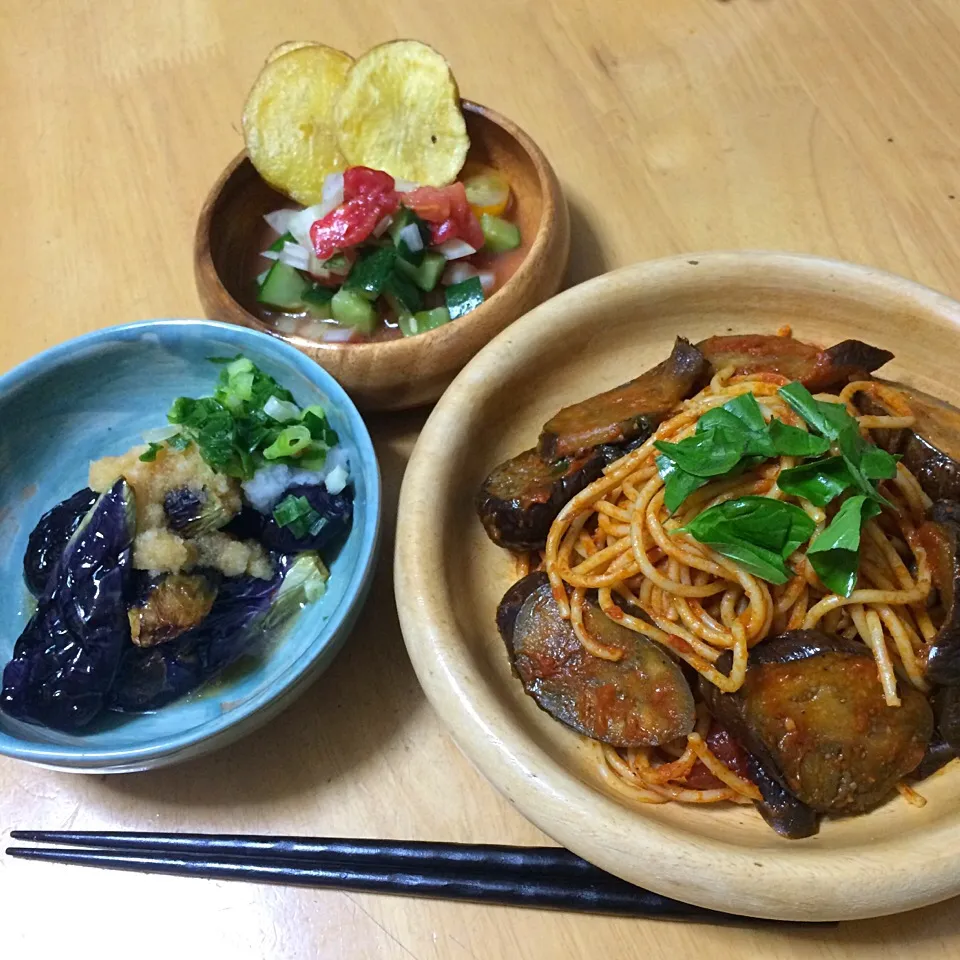 ナスのトマトソースパスタ＊揚げナスの大根おろし添え＊羊飼いのサラダ|みまさん