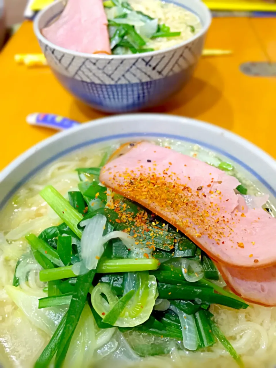 豚骨ラーメン🍜 韮玉ねぎハム|ch＊K*∀o(^^*)♪さん