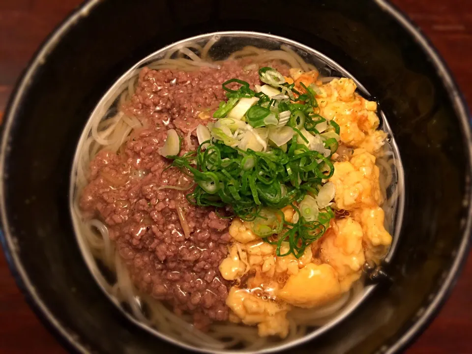 牛そぼろと炒り卵の二色そうめん1|半田手延べそうめんの店 阿波や壱兆さん