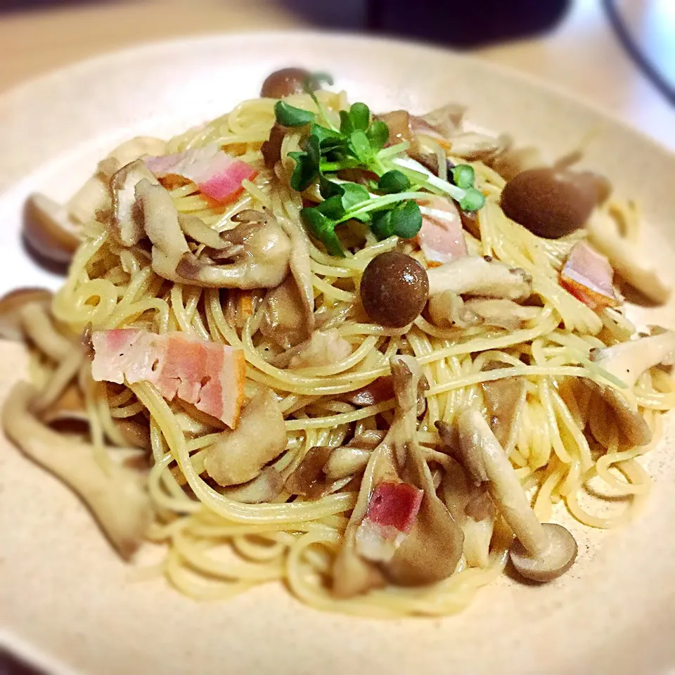 Snapdishの料理写真:きのこの和風パスタ|とろさん