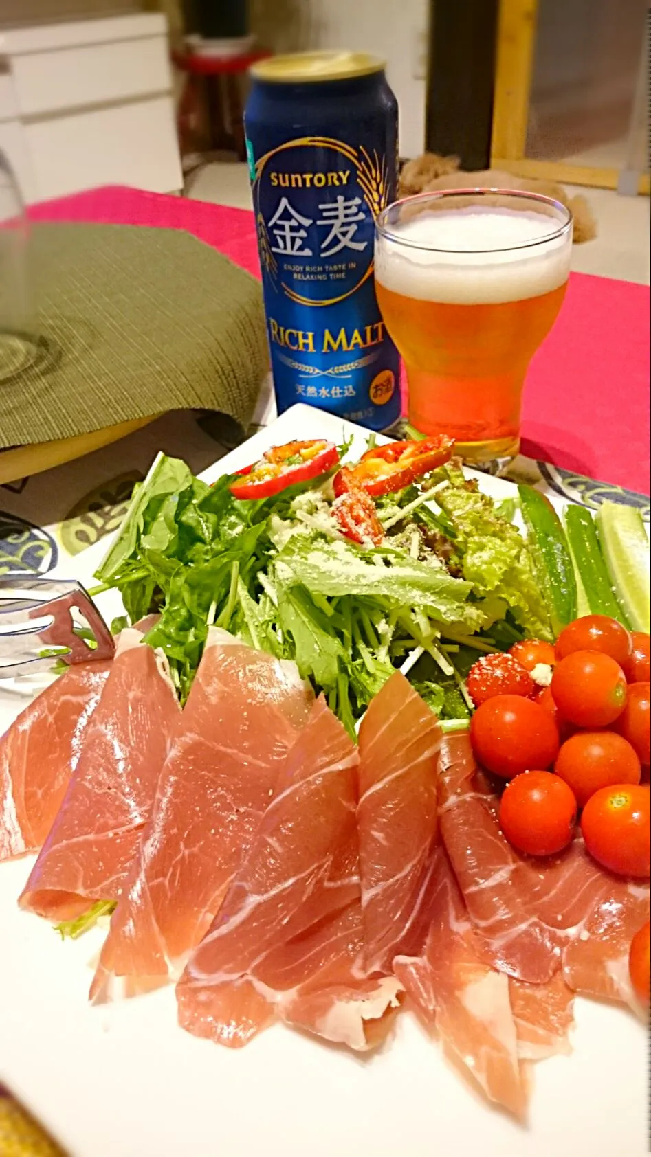 プロシュートのサラダ🍴金麦🍺|ナムナムさん