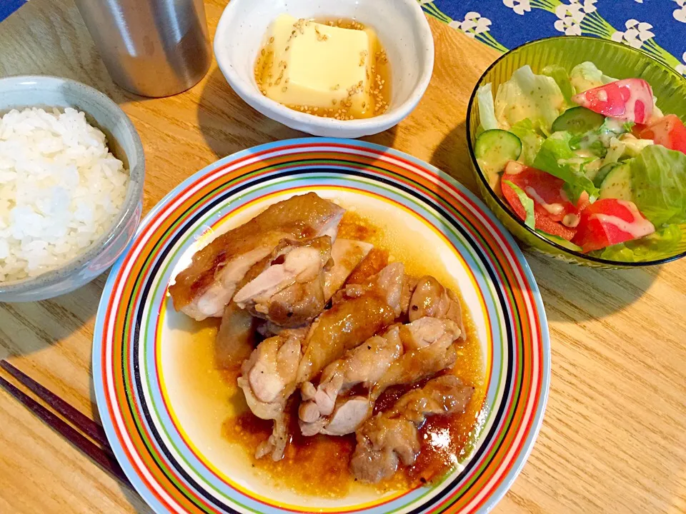 サラダ、卵豆腐、照焼きチキン✧*|Makiさん