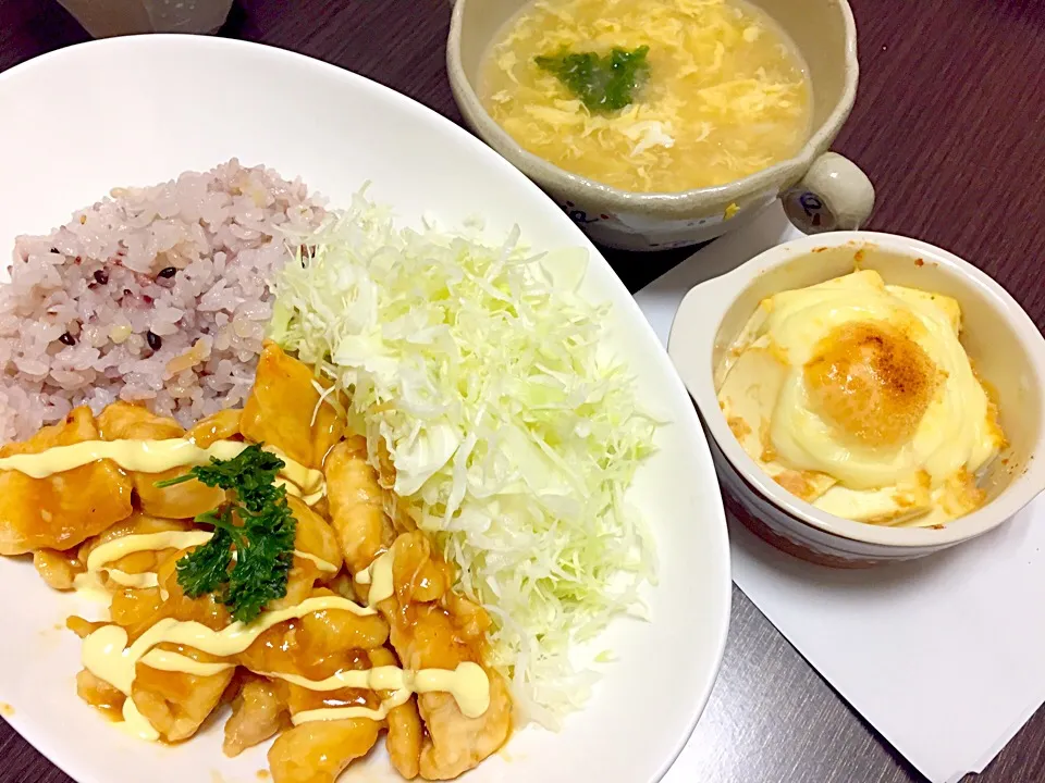 鶏肉の照りマヨと卵スープと豆腐のチーズ焼き|toitoitoiさん