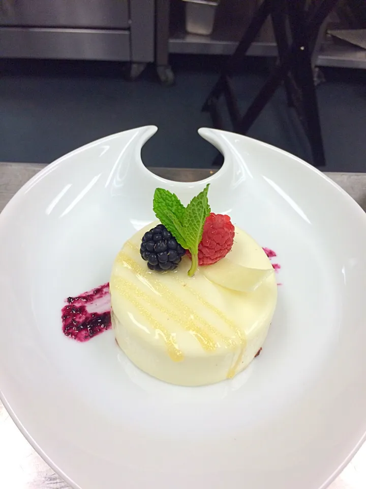 Red Velvet Cheesecake|Milka Papricaさん