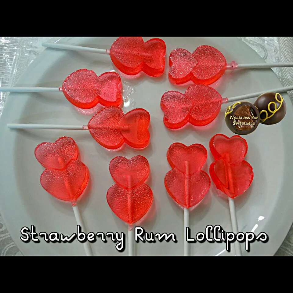 Strawberry Rum Lollipops|Dionneさん