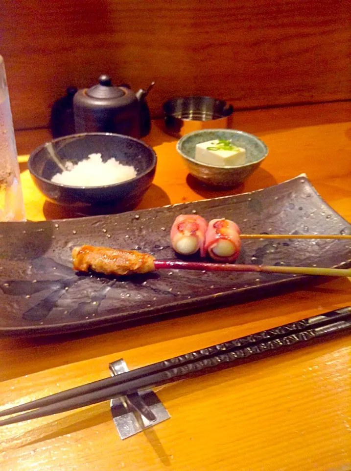 All with sticks but except the ginger!! I like the chopsticks rest.|yumyumyummyさん