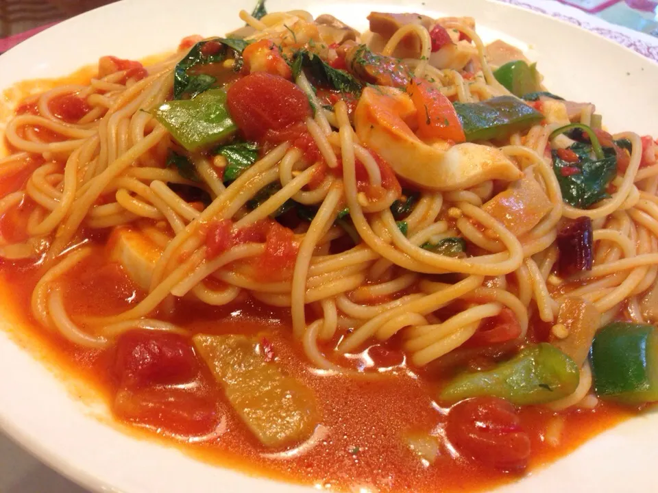 Pasta with vegetable herbs tomato sauce (Kapok coffee & bakery in Taipei )|Su Lingさん