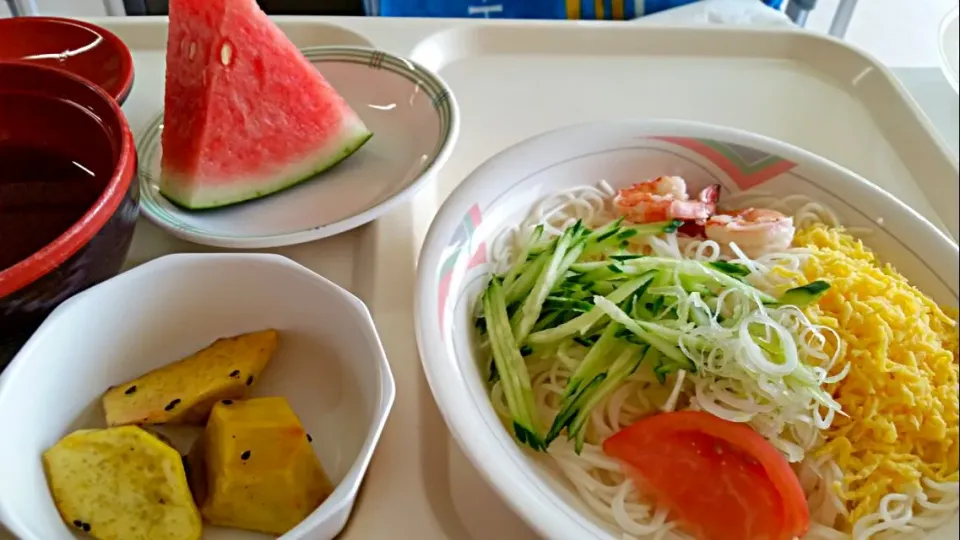 26日毎週水曜日の昼食は麺類|こやっこさん