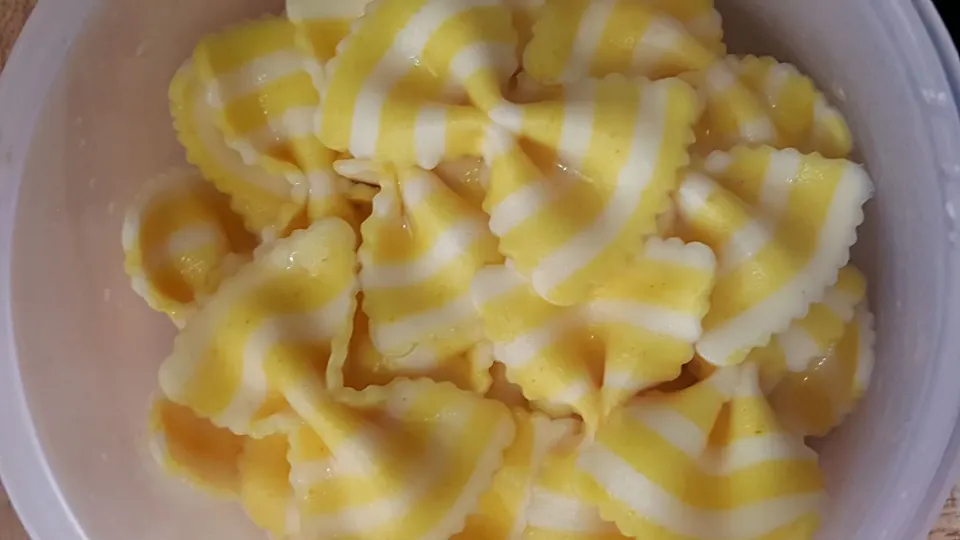 lemon pasta bow ties|Desiree Carmanさん